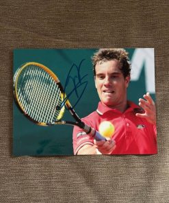 Dédicace – Autographe – Rare photo beau format signée au feutre bleu par Richard Gasquet – Format 20×15 – Tennis – Roland-Garros – Wimbledon – Us Open – OA – Collection