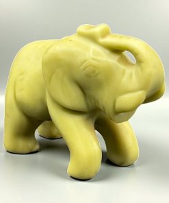 Ancienne miniature d&rsquo;Eléphant en pierre dure (vert naturel) réalisée et sculptée à la main – Asie – Datant des années 80 – Collection – Décoration – Vintage